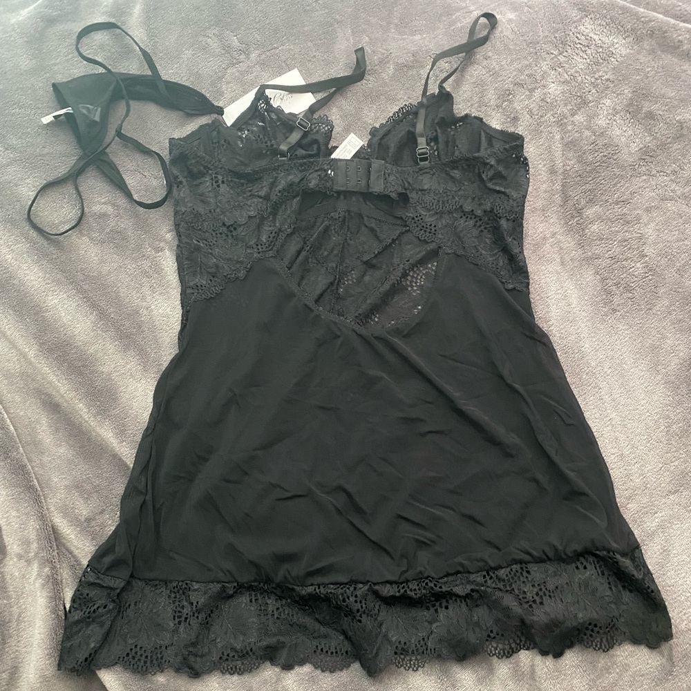 Chemise / lingerie - Picture 6 of 10